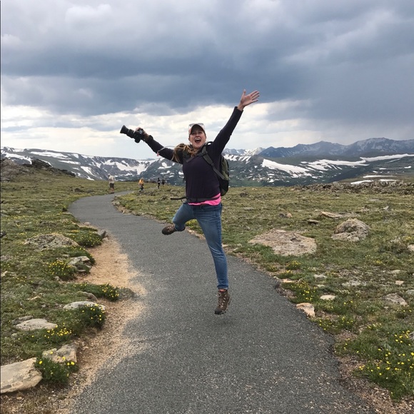 Meet your Posher, Haley - Picture 3 of 4